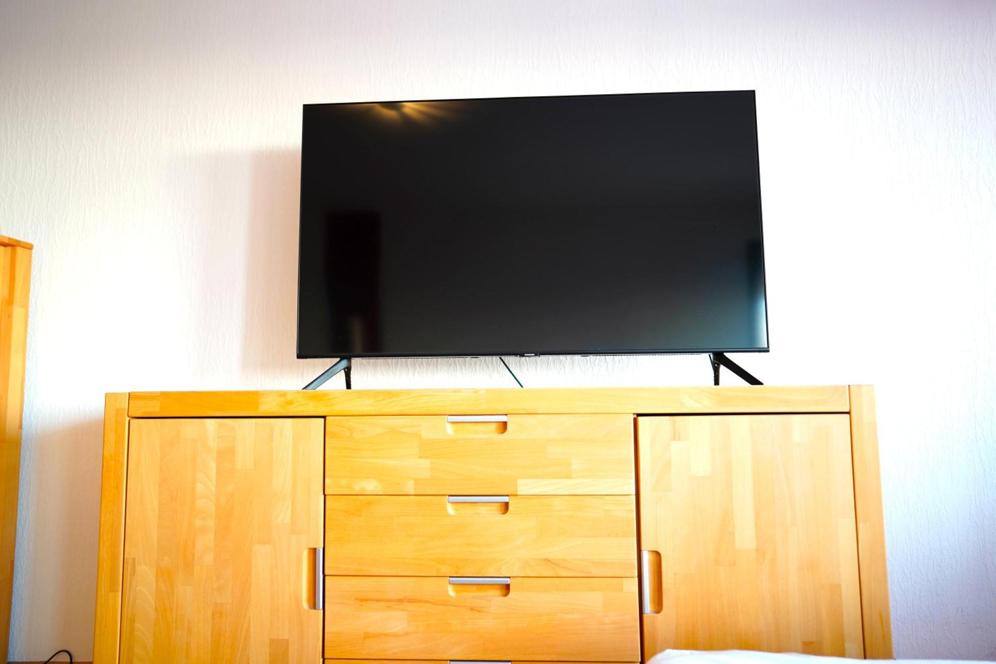 Grosse Ferienwohnung, Apartment In Leimen Wehome Komfort Exteriör bild